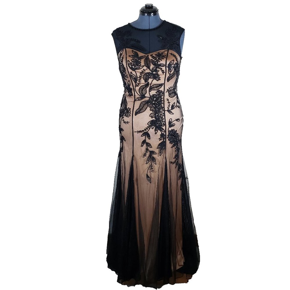 Sue Wong Nocturne Black Lace Beaded AMAZING Formal Gown Women Size 10 NWT